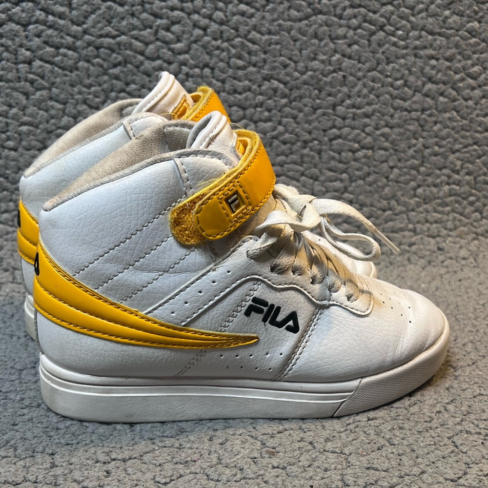 Fila Vulc 13 Sneakers Little Boys Size 13.5 White And Yellow High Top Sneakers